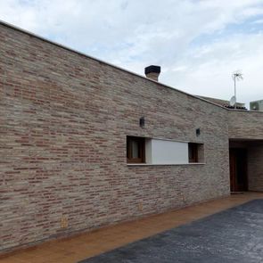 Jedacon casa de ladrillo
